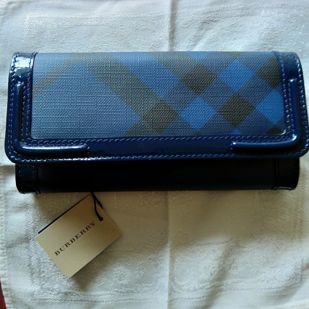 Burberry wallet/clutch